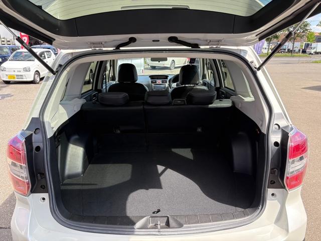 フォレスター ２．０ＸＴ　４ＷＤ／フルセグＴＶ付ナビ／Ｂカメラ／シートヒーター／エンジンスターター／スマートキー／Ｘモード／ハーフレザーシート／パドルシフト／クルーズコントロール／ＭＴモード／Ｂｌｕｅｔｏｏｔｈ接続／ＥＴＣ（17枚目）