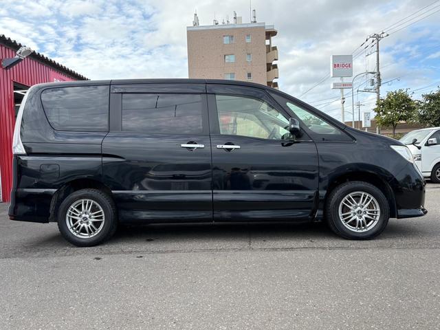 セレナ ハイウェイスター　Ｖセレクション　４ＷＤ／両側パワースライドドア／純正ナビ／フルセグＴＶ／フリップダウンモニター／ＨＩＤ／クルーズコントロール／Ｂｌｕｅｔｏｏｔｈ接続／後席エアコン／フロントデュアルエアコン／ＥＴＣ／シートアレンジ（10枚目）