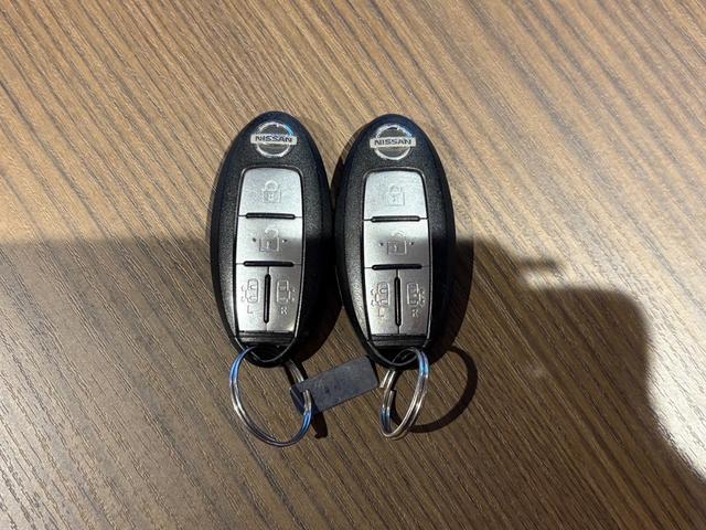 セレナ ハイウェイスター　Ｖセレクション　４ＷＤ／両側パワースライドドア／純正ナビ／フルセグＴＶ／フリップダウンモニター／ＨＩＤ／クルーズコントロール／Ｂｌｕｅｔｏｏｔｈ接続／後席エアコン／フロントデュアルエアコン／ＥＴＣ／シートアレンジ（39枚目）