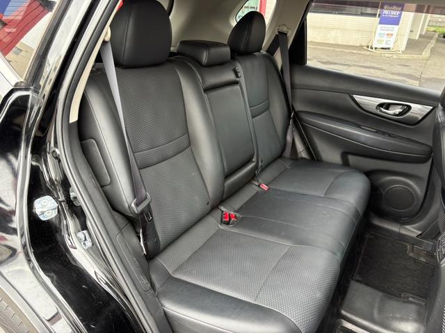 エクストレイル ２０Ｘｔ　エマージェンシーブレーキパッケージ　寒冷地仕様／４ＷＤ／純正フルセグ付ＴＶナビ／両側シートヒーター／衝突時被害軽減ブレーキ／純正エンジンスターター／スマートキー／ＥＴＣ／プッシュスタート／アクセサリーソケット／Ｂｌｕｅｔｏｏｔｈ接続（16枚目）