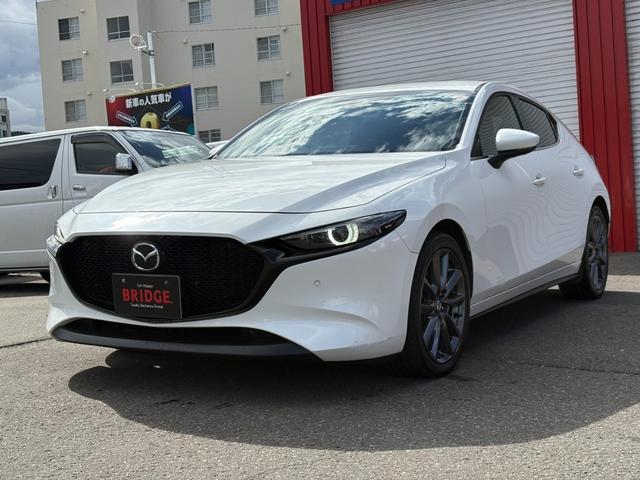 ＭＡＺＤＡ３ファストバック ＸＤプロアクティブ　ツーリングセレクション　ディーゼルターボ／４ＷＤ／全方位カメラ／ＥＴＣ／フルセグＴＶ付純正ナビ／シートヒーター／パワーシート／スマートキー／プッシュスタート／パドルシフト／ＭＴモード付シフトレバー／オートＰブレーキ（2枚目）