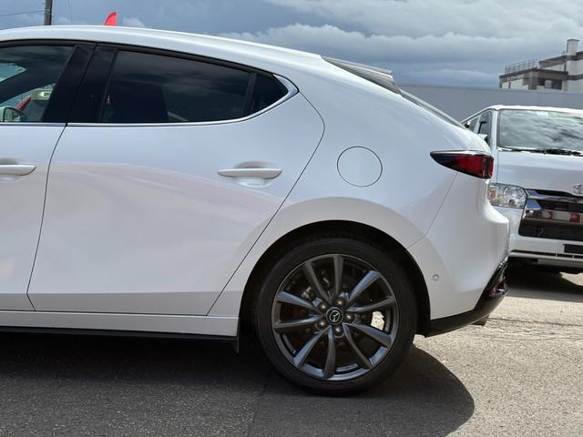 ＭＡＺＤＡ３ファストバック ＸＤプロアクティブ　ツーリングセレクション　ディーゼルターボ／４ＷＤ／全方位カメラ／ＥＴＣ／フルセグＴＶ付純正ナビ／シートヒーター／パワーシート／スマートキー／プッシュスタート／パドルシフト／ＭＴモード付シフトレバー／オートＰブレーキ（5枚目）