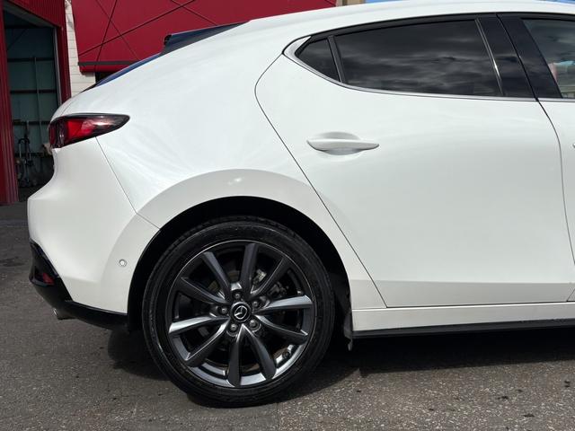 ＭＡＺＤＡ３ファストバック ＸＤプロアクティブ　ツーリングセレクション　ディーゼルターボ／４ＷＤ／全方位カメラ／ＥＴＣ／フルセグＴＶ付純正ナビ／シートヒーター／パワーシート／スマートキー／プッシュスタート／パドルシフト／ＭＴモード付シフトレバー／オートＰブレーキ（9枚目）