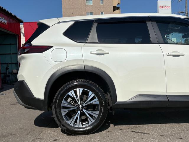 エクストレイル Ｓ　ｅ－４ＯＲＣＥ　ワンオーナー／ハイブリッド４ＷＤ／純正フルセグ付ナビ／バックカメラ／純正前後ドラレコ／ビルトインＥＴＣ２．０／シートヒーター／スマートキー／スペアキー／ＡＣソケット／Ｂｌｕｅｔｏｏｔｈ接続／スマートキ（9枚目）