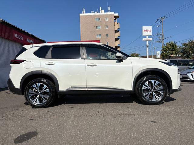 エクストレイル Ｓ　ｅ－４ＯＲＣＥ　ワンオーナー／ハイブリッド４ＷＤ／純正フルセグ付ナビ／バックカメラ／純正前後ドラレコ／ビルトインＥＴＣ２．０／シートヒーター／スマートキー／スペアキー／ＡＣソケット／Ｂｌｕｅｔｏｏｔｈ接続／スマートキ（10枚目）