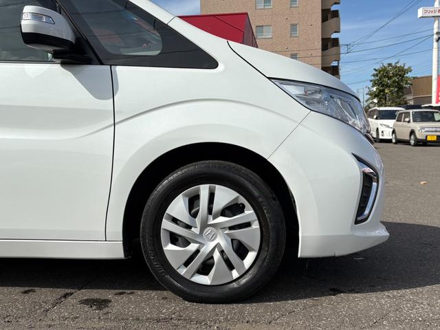 ステップワゴン Ｇ　４ＷＤ／パワースライドドア／純正ナビ／フルセグＴＶ／バックカメラ／フリップダウンモニター／純正エンジンスターター／ＥＴＣ／ワイパーデアイサー／ミラーヒーター／クルーズコントロール／後席エアコン（11枚目）