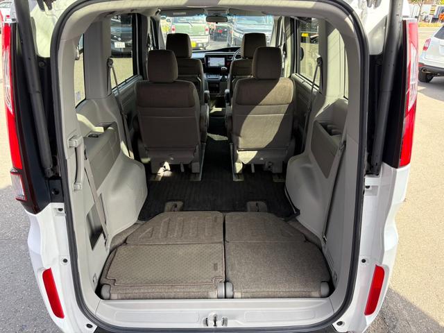 ステップワゴン Ｇ　４ＷＤ／パワースライドドア／純正ナビ／フルセグＴＶ／バックカメラ／フリップダウンモニター／純正エンジンスターター／ＥＴＣ／ワイパーデアイサー／ミラーヒーター／クルーズコントロール／後席エアコン（19枚目）