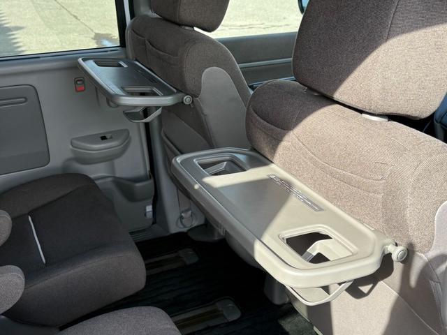 ステップワゴン Ｇ　４ＷＤ／パワースライドドア／純正ナビ／フルセグＴＶ／バックカメラ／フリップダウンモニター／純正エンジンスターター／ＥＴＣ／ワイパーデアイサー／ミラーヒーター／クルーズコントロール／後席エアコン（36枚目）