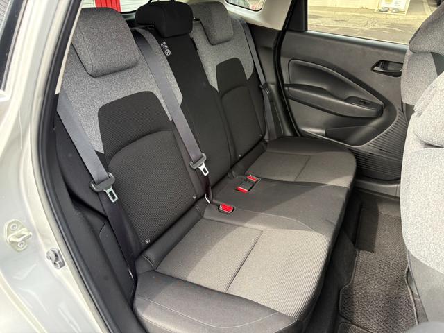 ノート Ｓ　ＦＯＵＲ　４ＷＤ／社外ナビ／バックカメラ／現着冬タイヤ／ホイール付き夏タイヤ積込／シートヒーター／ステアリングヒーター／ＥＴＣ／プッシュスタート／エマージェンシーブレーキ／Ｂｌｕｅｔｏｏｔｈ／ブレーキホールド（16枚目）