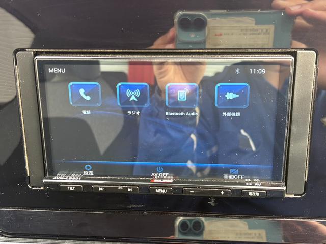 ノート Ｓ　ＦＯＵＲ　４ＷＤ／社外ナビ／バックカメラ／現着冬タイヤ／ホイール付き夏タイヤ積込／シートヒーター／ステアリングヒーター／ＥＴＣ／プッシュスタート／エマージェンシーブレーキ／Ｂｌｕｅｔｏｏｔｈ／ブレーキホールド（22枚目）