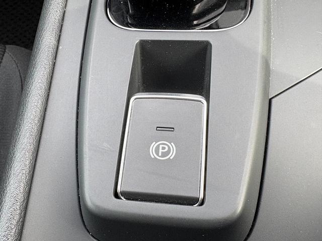ノート Ｓ　ＦＯＵＲ　４ＷＤ／社外ナビ／バックカメラ／現着冬タイヤ／ホイール付き夏タイヤ積込／シートヒーター／ステアリングヒーター／ＥＴＣ／プッシュスタート／エマージェンシーブレーキ／Ｂｌｕｅｔｏｏｔｈ／ブレーキホールド（32枚目）