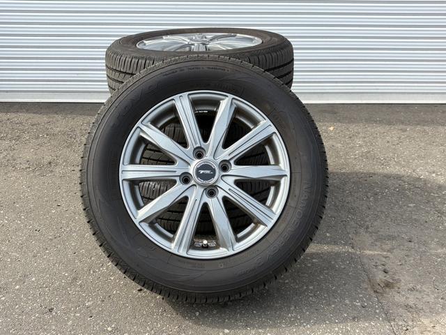 ノート Ｓ　ＦＯＵＲ　４ＷＤ／社外ナビ／バックカメラ／現着冬タイヤ／ホイール付き夏タイヤ積込／シートヒーター／ステアリングヒーター／ＥＴＣ／プッシュスタート／エマージェンシーブレーキ／Ｂｌｕｅｔｏｏｔｈ／ブレーキホールド（40枚目）