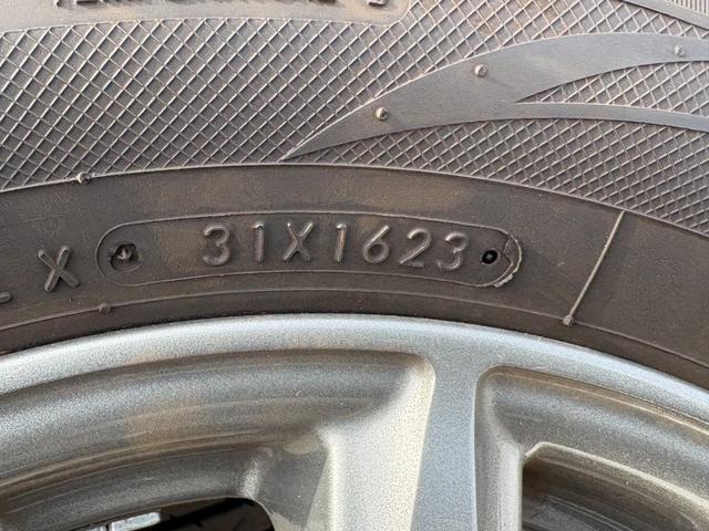 ノート Ｓ　ＦＯＵＲ　４ＷＤ／社外ナビ／バックカメラ／現着冬タイヤ／ホイール付き夏タイヤ積込／シートヒーター／ステアリングヒーター／ＥＴＣ／プッシュスタート／エマージェンシーブレーキ／Ｂｌｕｅｔｏｏｔｈ／ブレーキホールド（42枚目）