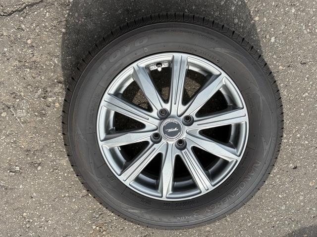ノート Ｓ　ＦＯＵＲ　４ＷＤ／社外ナビ／バックカメラ／現着冬タイヤ／ホイール付き夏タイヤ積込／シートヒーター／ステアリングヒーター／ＥＴＣ／プッシュスタート／エマージェンシーブレーキ／Ｂｌｕｅｔｏｏｔｈ／ブレーキホールド（45枚目）