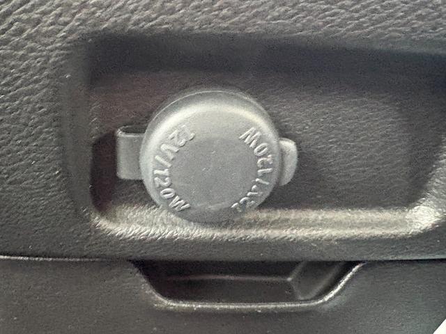 ソリオバンディット ハイブリッドMV ハイブリッドMV/4WD/全方位モニター/フルセグ付き純正ナビ/ワンオーナー/両側パワースライドドア/純正エアロ/パドルシフト/デュアルカメラブレーキサポート/スマートキー/プッシュスタート(31枚目)