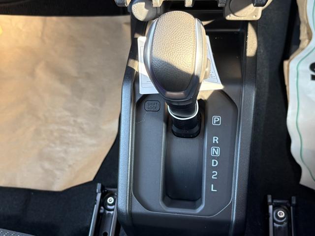 ジムニー ＸＣ　届出済未使用車／４ＷＤ／ターボ／シートヒーター（25枚目）