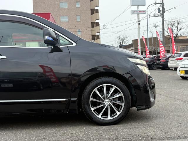 エルグランド ２５０ハイウェイスター　４ＷＤ／両側スライドドア／パワースライドドア／アルパイン８インチナビ／フルセグＴＶ／バックカメラ／フリップダウンモニター／ハーフレザーシート／３列シート／プッシュスタート／スマートキー（11枚目）