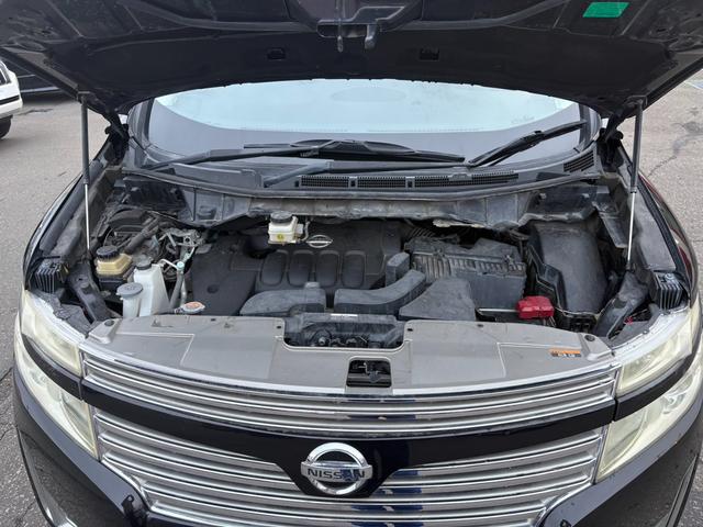 エルグランド ２５０ハイウェイスター　４ＷＤ／両側スライドドア／パワースライドドア／アルパイン８インチナビ／フルセグＴＶ／バックカメラ／フリップダウンモニター／ハーフレザーシート／３列シート／プッシュスタート／スマートキー（35枚目）