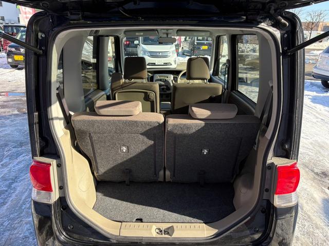 タント Ｌ　４ＷＤ／寒冷地仕様／ピラーレススライドドア／純正オーディオ／フルフラットシート／社外Ｅ／ｇスターター／社外ドライブレコーダー／キーレスキー／取扱説明書／エアコン／電格サイドミラー／アクセサリーソケット（17枚目）