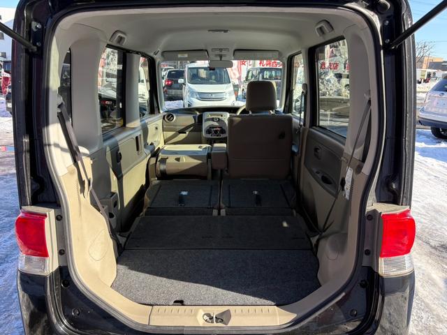 タント Ｌ　４ＷＤ／寒冷地仕様／ピラーレススライドドア／純正オーディオ／フルフラットシート／社外Ｅ／ｇスターター／社外ドライブレコーダー／キーレスキー／取扱説明書／エアコン／電格サイドミラー／アクセサリーソケット（18枚目）