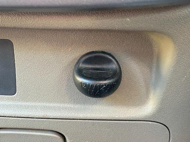 タント Ｌ　４ＷＤ／寒冷地仕様／ピラーレススライドドア／純正オーディオ／フルフラットシート／社外Ｅ／ｇスターター／社外ドライブレコーダー／キーレスキー／取扱説明書／エアコン／電格サイドミラー／アクセサリーソケット（24枚目）