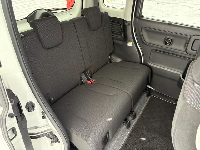 スペーシア ハイブリッドＸ　４ＷＤ／両側パワースライドドア／全方位モニター／フルセグＴＶ付ＳＤナビ／シートヒーター／フルオートエアコン／スマートキー／プッシュスタート／フルフラットシート／スペアキー／取扱説明書（16枚目）