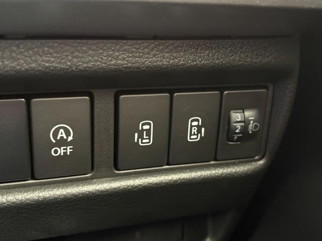 スペーシア ハイブリッドＸ　４ＷＤ／両側パワースライドドア／全方位モニター／フルセグＴＶ付ＳＤナビ／シートヒーター／フルオートエアコン／スマートキー／プッシュスタート／フルフラットシート／スペアキー／取扱説明書（31枚目）