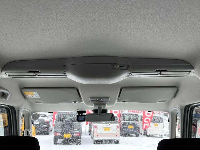 スペーシア ハイブリッドＸ　４ＷＤ／両側パワースライドドア／全方位モニター／フルセグＴＶ付ＳＤナビ／シートヒーター／フルオートエアコン／スマートキー／プッシュスタート／フルフラットシート／スペアキー／取扱説明書（33枚目）