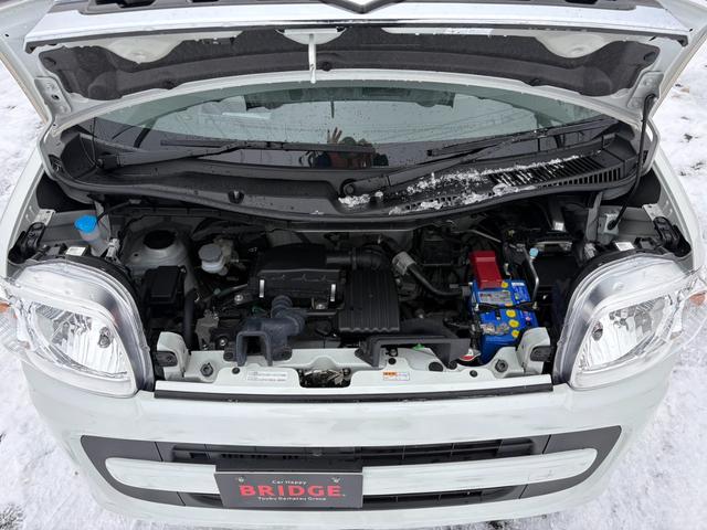 スペーシア ハイブリッドＸ　４ＷＤ／両側パワースライドドア／全方位モニター／フルセグＴＶ付ＳＤナビ／シートヒーター／フルオートエアコン／スマートキー／プッシュスタート／フルフラットシート／スペアキー／取扱説明書（37枚目）