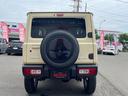 ジムニー ＸＣ　届出済未使用車／ターボ／パートタイム４ＷＤ／ＡＴ／シートヒーター／クルーズコントロール／コーナーセンサー／オートハイビーム／ヘッドライトウォッシャー／スマートキー／スペアキー／純正アルミホイール（7枚目）
