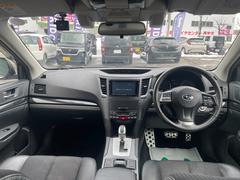 ナビやオーディオは純正部品だけではなくAftermarketメーカーの部品も取付が可能です。 3