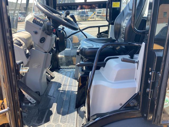 日本 　９０１Ｃ２　使用時間５０９時間　ヒーター　スパイクタイヤ　０．５バケット（15枚目）