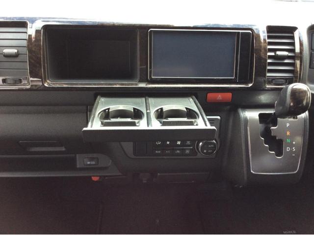 ハイエースバン スーパーＧＬ　ダークプライムＩＩ　４ＷＤ　寒冷地仕様　リアヒーター＆クーラー　プッシュスタート　スマートキー　ウッドコンビステアリング＆シフトノブ　全周囲カメラ　フルセグＴＶ　純正ＳＤナビ　ドラレコ　ＥＴＣ　Ｂカメラ　電動格納ミラー（30枚目）