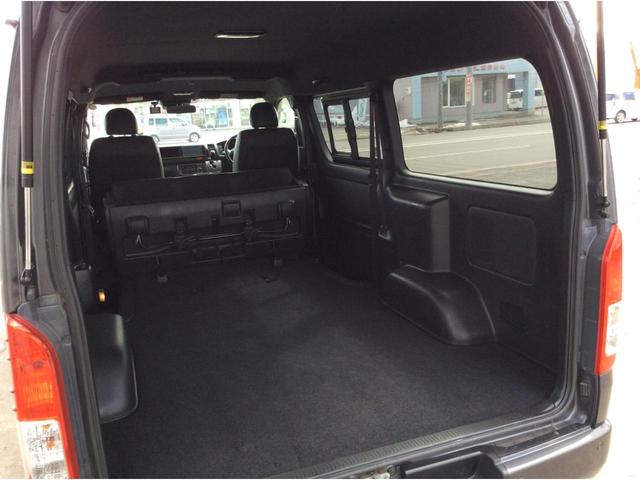 ハイエースバン スーパーＧＬ　ダークプライムＩＩ　４ＷＤ　寒冷地仕様　リアヒーター＆クーラー　プッシュスタート　スマートキー　ウッドコンビステアリング＆シフトノブ　全周囲カメラ　フルセグＴＶ　純正ＳＤナビ　ドラレコ　ＥＴＣ　Ｂカメラ　電動格納ミラー（49枚目）