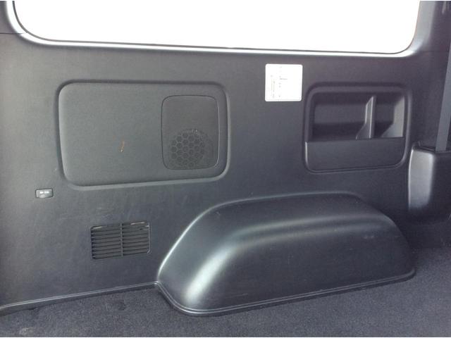 ハイエースバン スーパーＧＬ　ダークプライムＩＩ　４ＷＤ　寒冷地仕様　リアヒーター＆クーラー　プッシュスタート　スマートキー　ウッドコンビステアリング＆シフトノブ　全周囲カメラ　フルセグＴＶ　純正ＳＤナビ　ドラレコ　ＥＴＣ　Ｂカメラ　電動格納ミラー（51枚目）