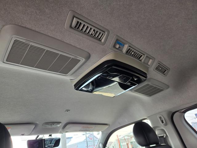 ハイエースバン スーパーＧＬ　ダークプライム　ワイド　４ＷＤ　寒冷地　両側パワスラ　リアヒーター＆クーラー　プッシュスタート　スマートキー　ハーフレザーシート　ベッドキッド　メモリナビ　フルセグＴＶ　フリップダウンモニター　バックカメラ　ＥＴＣ（37枚目）