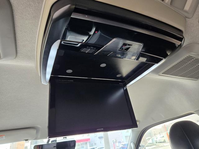 ハイエースバン スーパーＧＬ　ダークプライム　ワイド　４ＷＤ　寒冷地　両側パワスラ　リアヒーター＆クーラー　プッシュスタート　スマートキー　ハーフレザーシート　ベッドキッド　メモリナビ　フルセグＴＶ　フリップダウンモニター　バックカメラ　ＥＴＣ（39枚目）