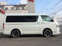 ハイエースバン スーパーＧＬ　ダークプライム　ワイド　４ＷＤ　寒冷地　両側パワスラ　リアヒーター＆クーラー　プッシュスタート　スマートキー　ハーフレザーシート　ベッドキッド　メモリナビ　フルセグＴＶ　フリップダウンモニター　バックカメラ　ＥＴＣ（4枚目）