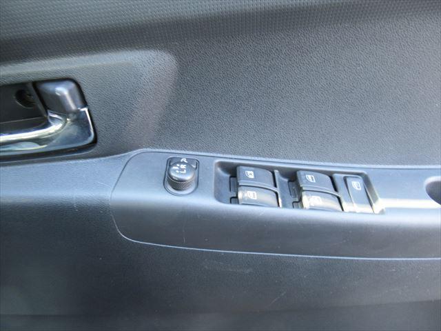 カスタム X4WD ABS HID キーフリー タコメーター(17枚目)