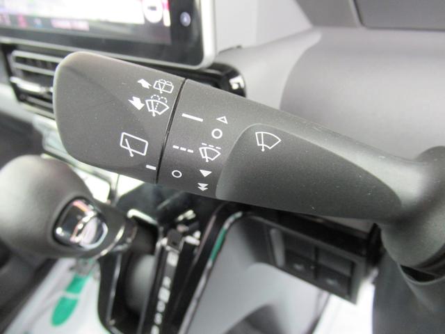カスタムX 4WD ETC LEDライト エンジンスターター プッシュスタート 純正ナビ・TV ドライブレコーダー 左右パワースライドドア シートヒーター スマートアシスト ハーフレザーシート オートハイビーム(21枚目)
