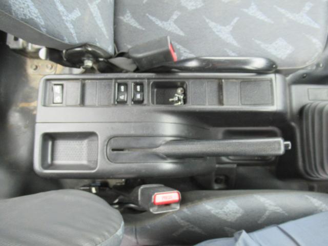 ヒノレンジャー ダンプ　マニュアル６速（17枚目）