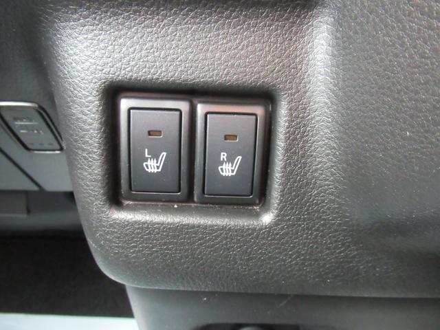 スペーシアカスタム ハイブリッドＸＳターボ　４ＷＤ　ＡＢＳ　プッシュスタート　キーフリー　ナビ・ＴＶ　全方位モニター　シートヒーター　ＥＴＣ　ステアリングスイッチ　パドルシフト　クルーズコントロール　両側パワースライドドア　冬タイヤ積込（19枚目）