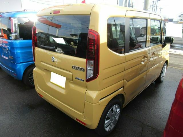 スペーシア ハイブリッドＸ　４ＷＤ　ＡＢＳ　プッシュスタート　キーフリー　シートヒーター　アイドリングストップ　ＥＳＣ　ステアリングスイッチ　両側パワースライドドア（4枚目）