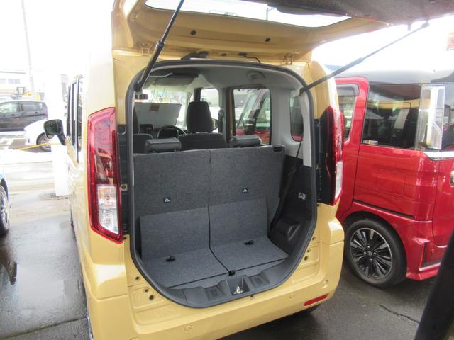 スペーシア ハイブリッドＸ　４ＷＤ　ＡＢＳ　プッシュスタート　キーフリー　シートヒーター　アイドリングストップ　ＥＳＣ　ステアリングスイッチ　両側パワースライドドア（28枚目）