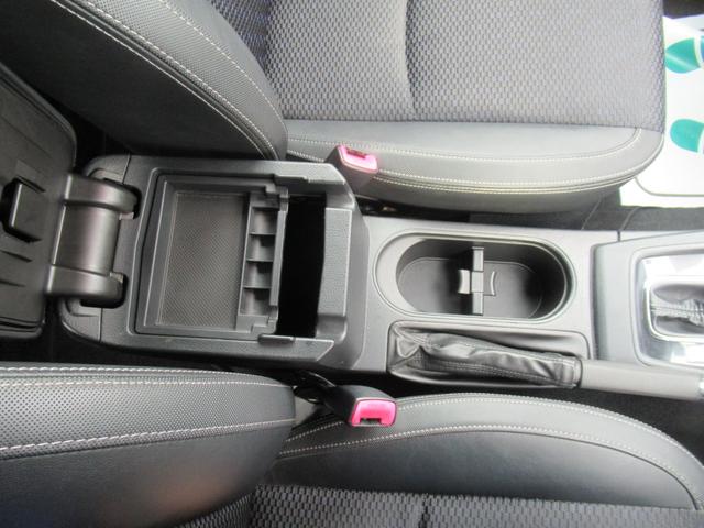 フォレスター Ｓ－リミテッド　４ＷＤ　ＡＢＳ　プッシュスタート　キーレスアクセス　ナビ・ＴＶ　バックモニター　シートヒーター　リアシートヒーター　ＥＴＣ　ステアリングスイッチ　パドルシフト　クルーズコントロール（21枚目）