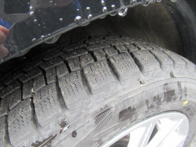 ソリオ ハイブリッドＭＸ　４ＷＤ　ＡＢＳ　プッシュスタート　キーフリー　バックモニター　ステアリングスイッチ　クルーズコントロール　アイドリングストップ　ＥＳＣ　シートヒーター　片側パワースライドドア（8枚目）