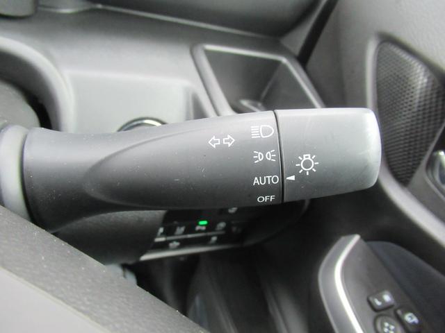 ソリオ ハイブリッドＭＸ　４ＷＤ　ＡＢＳ　プッシュスタート　キーフリー　バックモニター　ステアリングスイッチ　クルーズコントロール　アイドリングストップ　ＥＳＣ　シートヒーター　片側パワースライドドア（25枚目）