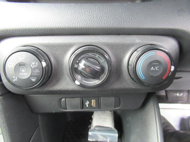 ヤリス Ｘ　４ＷＤ　ＡＢＳ　プッシュスタート　スマートキー　ナビ　バックモニター　ステアリングスイッチ　クルーズコントロール　ＥＴＣ（18枚目）