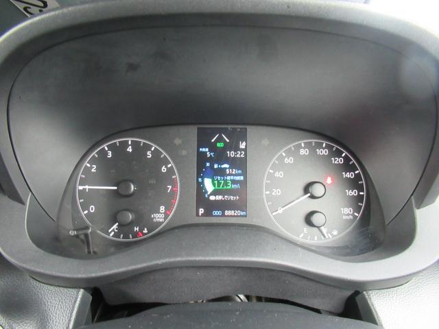 ヤリス Ｘ　４ＷＤ　ＡＢＳ　プッシュスタート　スマートキー　ナビ　バックモニター　ステアリングスイッチ　クルーズコントロール　ＥＴＣ（22枚目）