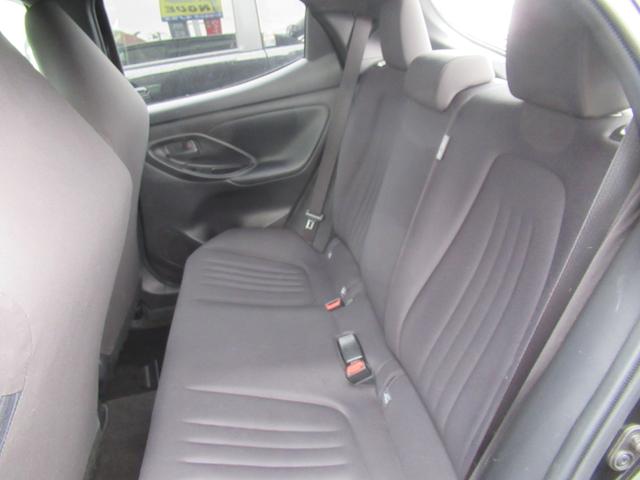 ヤリス Ｘ　４ＷＤ　ＡＢＳ　プッシュスタート　スマートキー　ナビ　バックモニター　ステアリングスイッチ　クルーズコントロール　ＥＴＣ（31枚目）